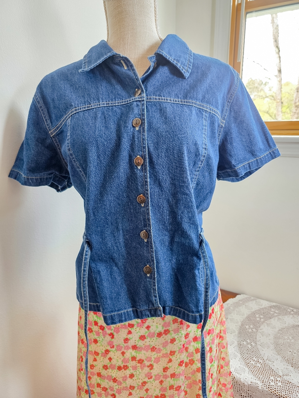 Vintage Y2K Expressions Denim Button-Up Top - Picture 4 of 5